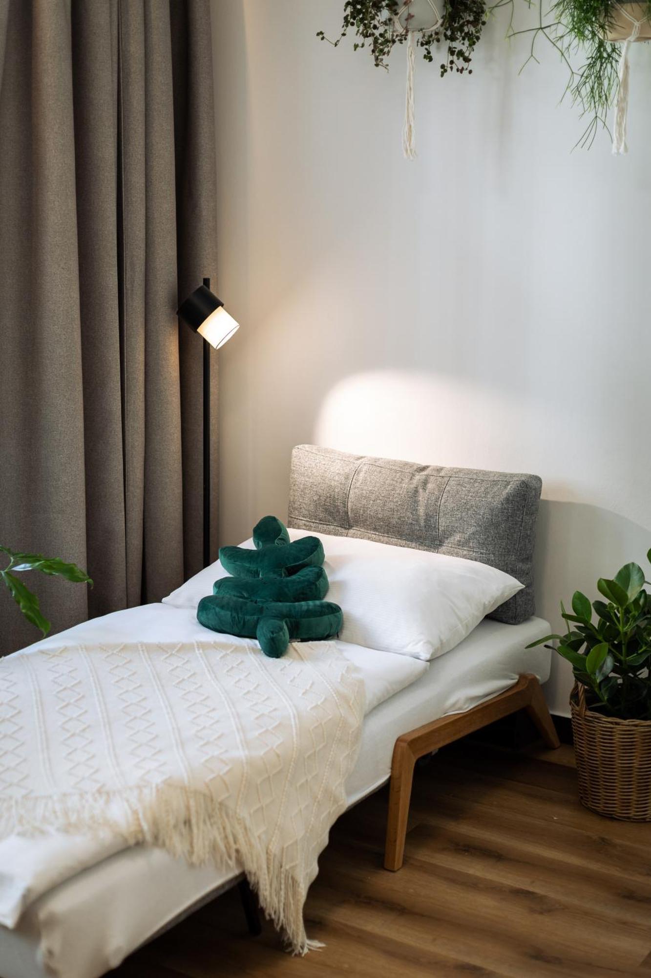 Urban Jungle Apartments Виена Екстериор снимка